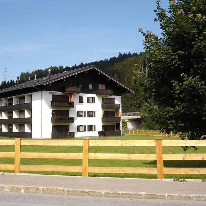 Living * Flachau